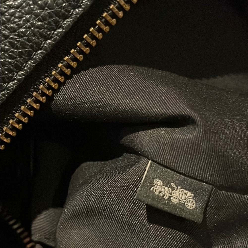 Coach Black Leather Crossbody Shoulder Bag - Picture 8 of 11